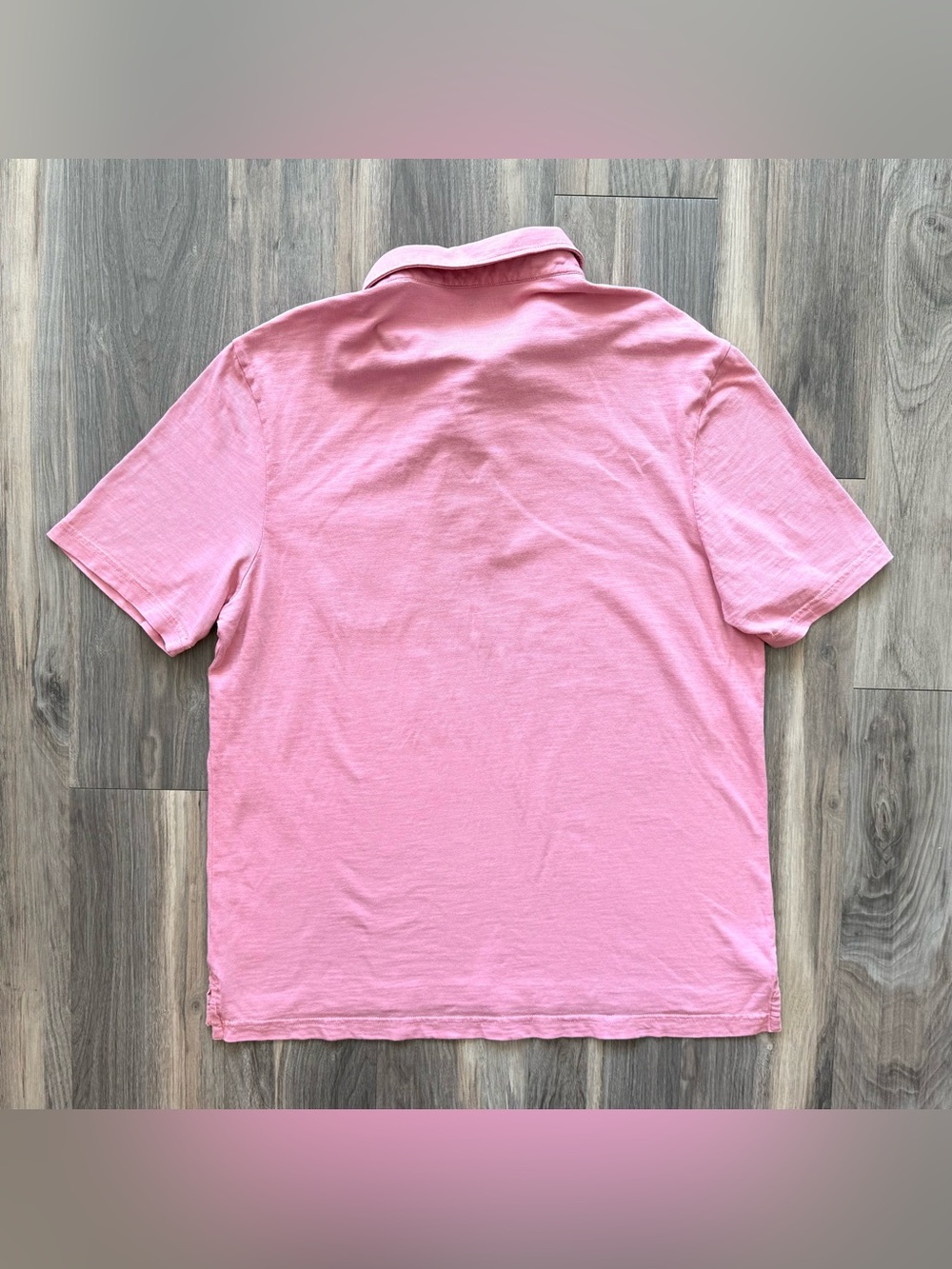 Faherty Sunwashed Organic Cotton Pocket Polo in Salmon Pink Size L - Picture 3 of 4